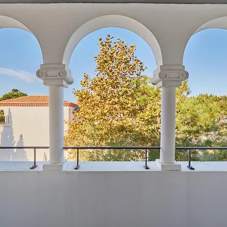 L Oree De Milady 假日公园 3*