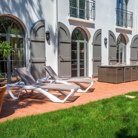 L Oree De Milady 3* 比亚里茨